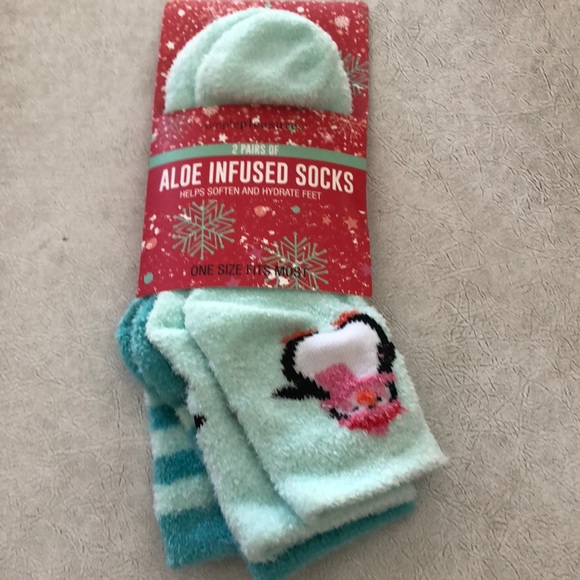 kohls Accessories - Set of TWO Aloe infused socks Christmas themed